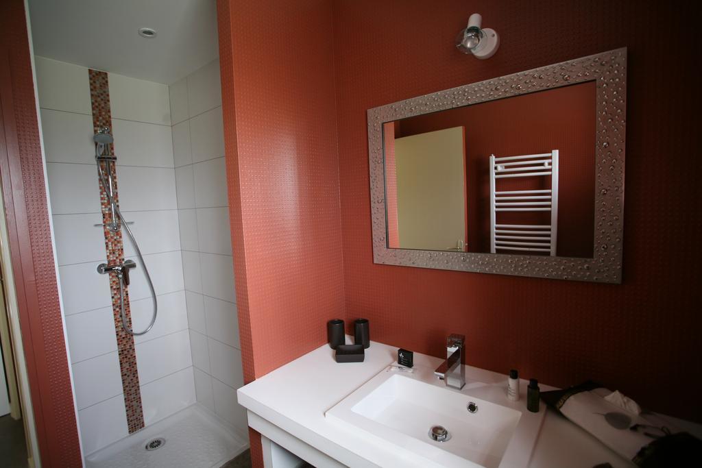 Hotel - Restaurant L'Hortensia Noyalo Rom bilde